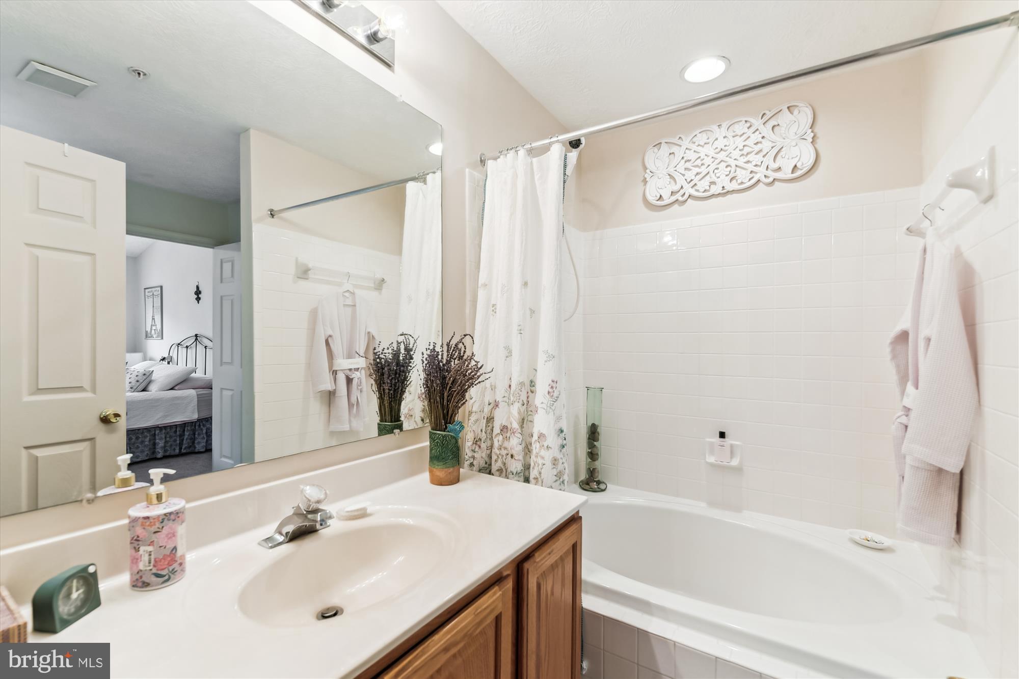 HARFORD TOWN - Residential