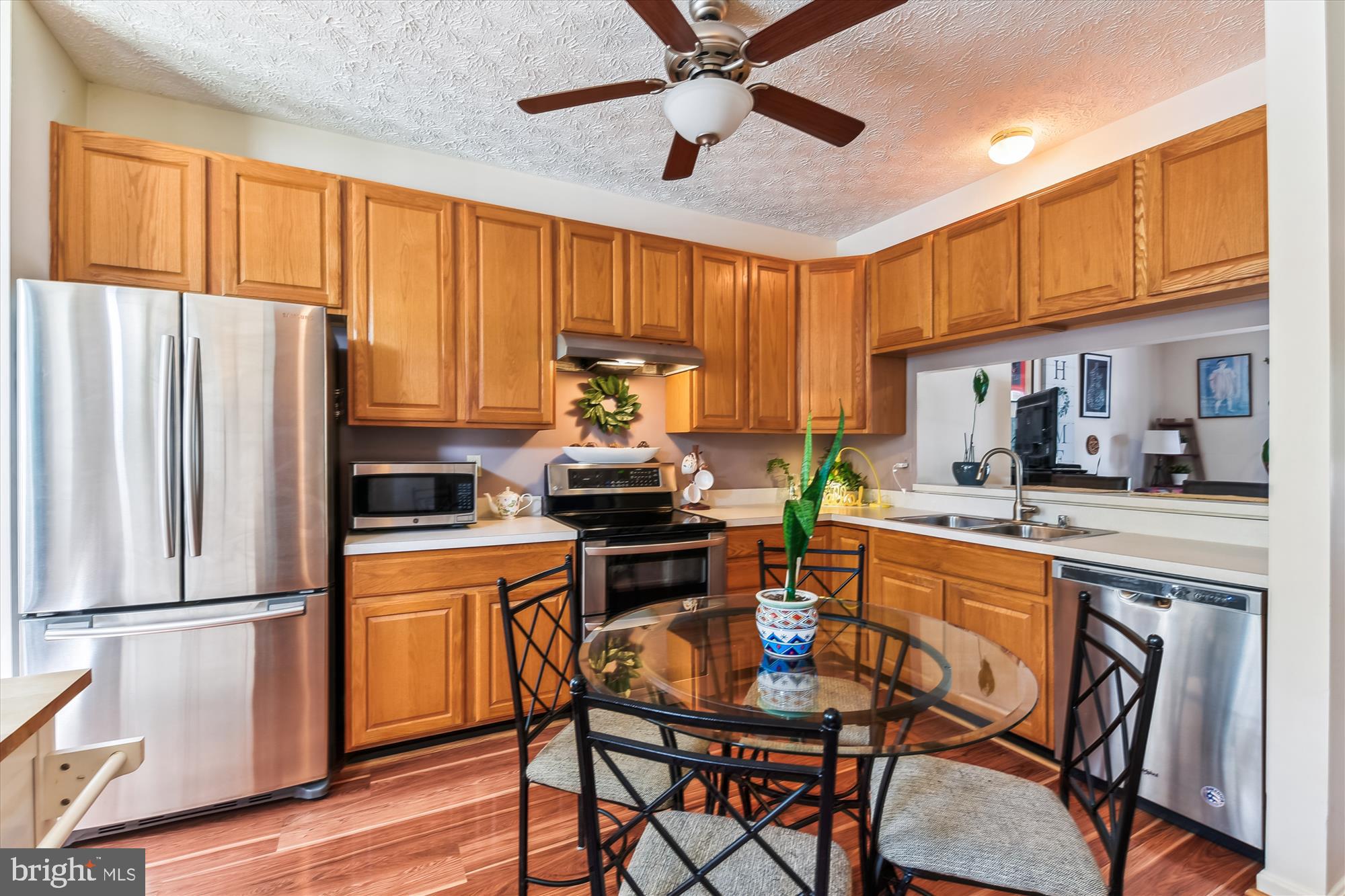 1123 SPLASHING BROOK DRIVE