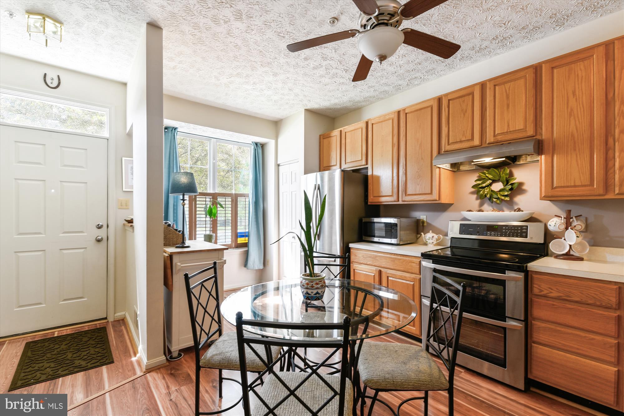 1123 SPLASHING BROOK DRIVE