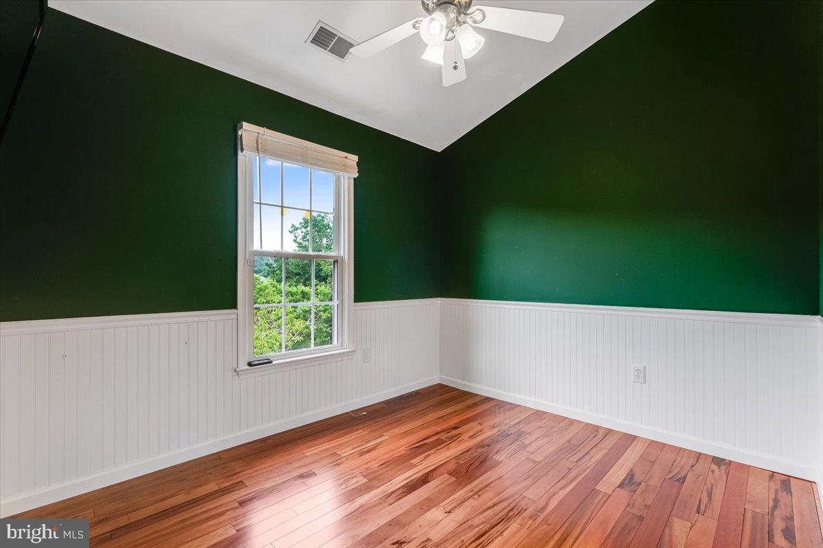 DAVENTRY PARK - Residential