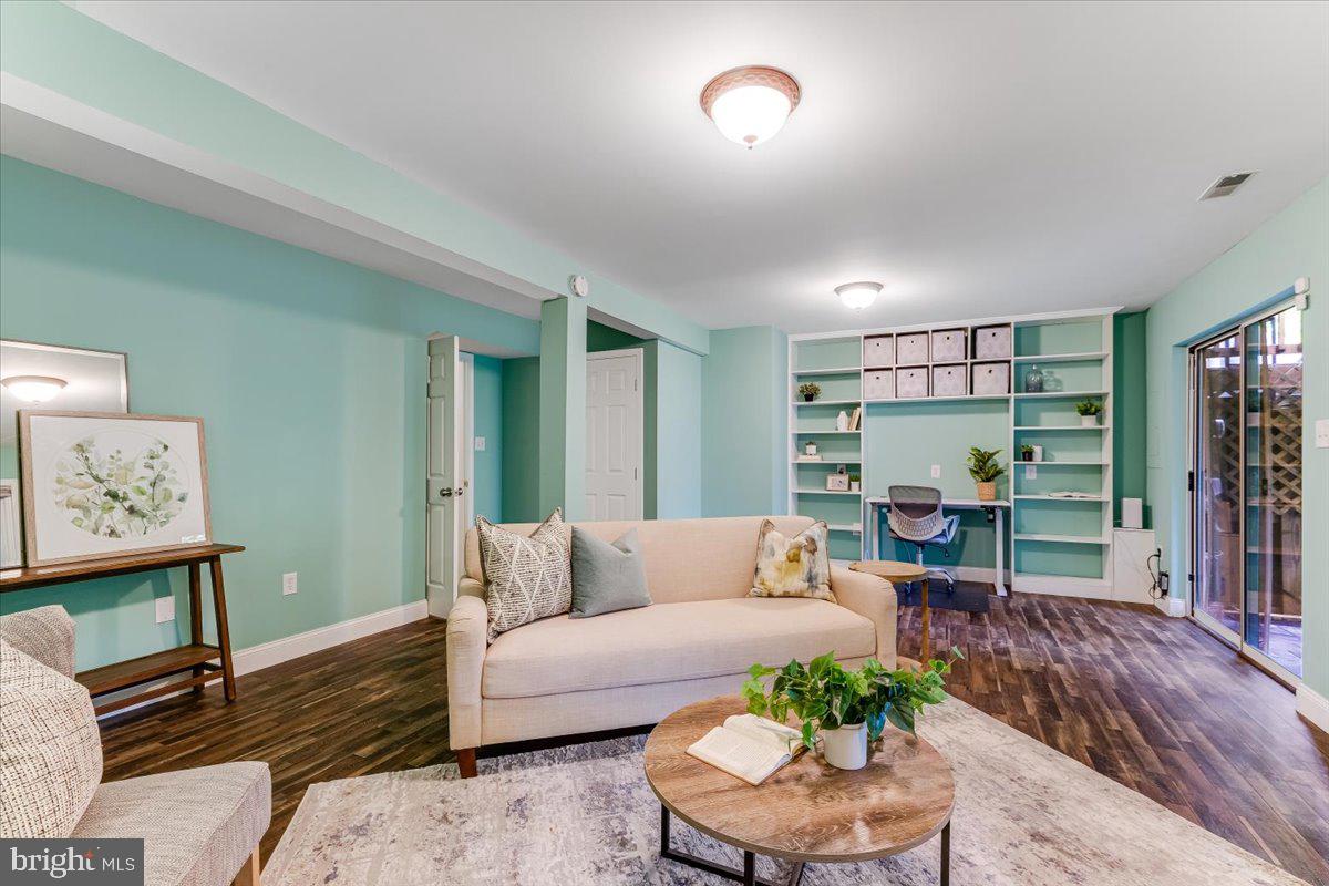 DAVENTRY PARK - Residential