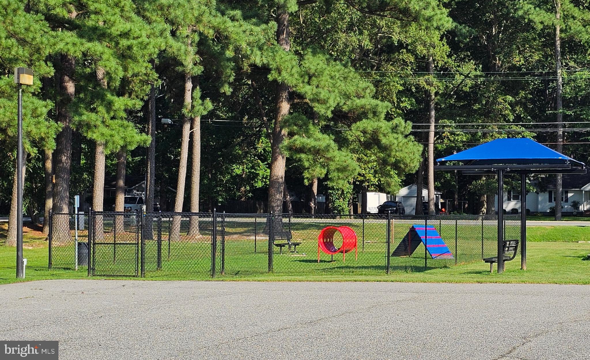 HYDE PARK - Residential