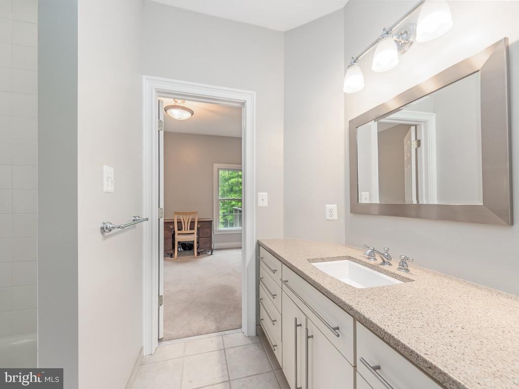 MOUNTAIN VIEW - Residential