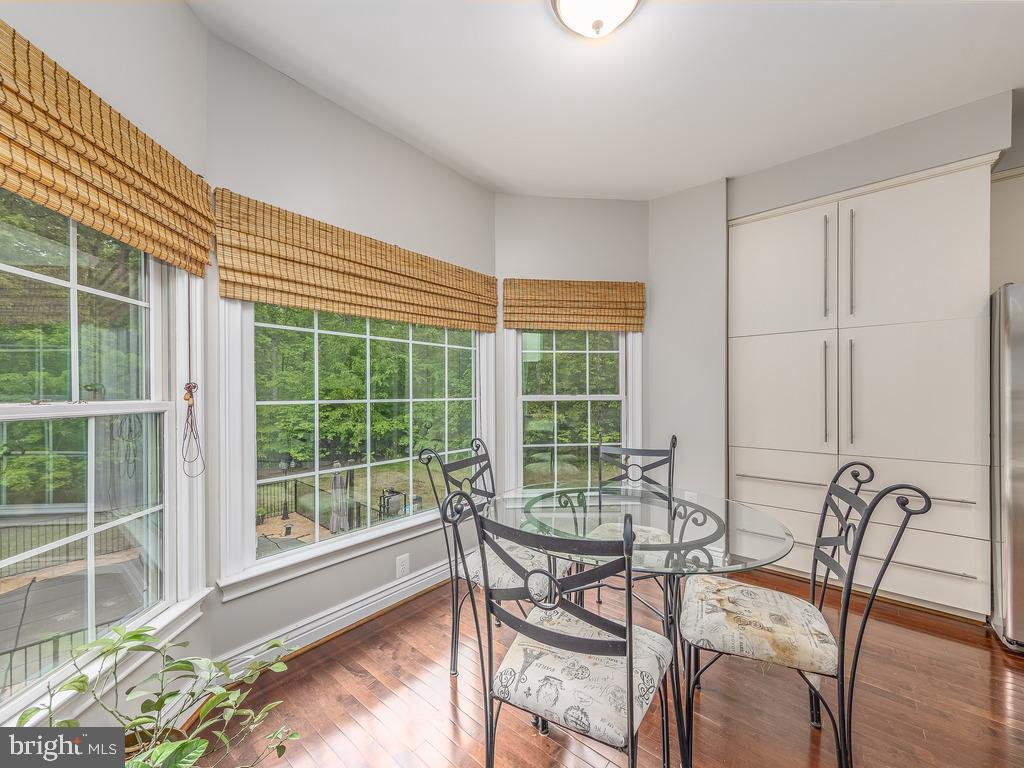 MOUNTAIN VIEW - Residential