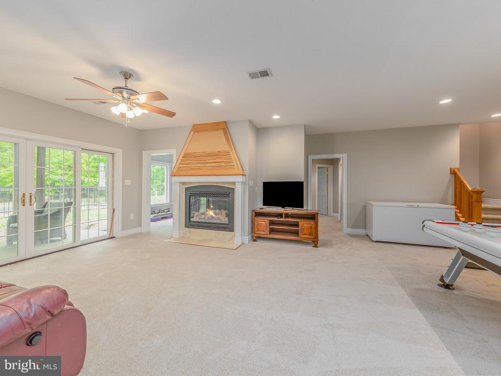 MOUNTAIN VIEW - Residential