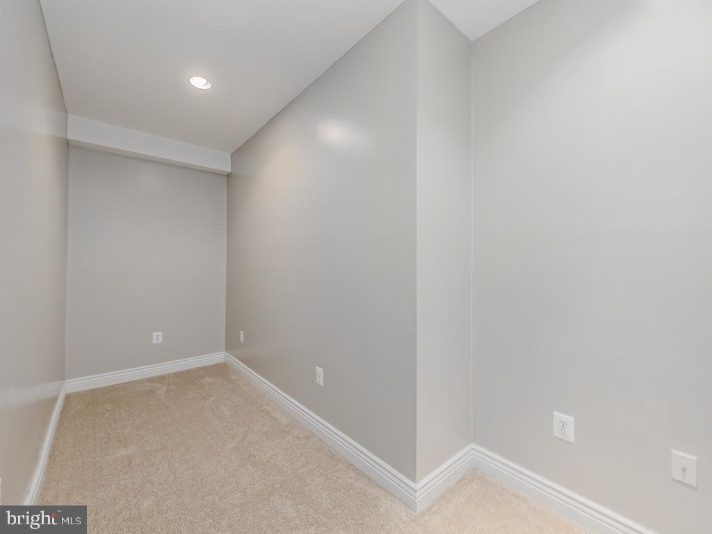 MOUNTAIN VIEW - Residential