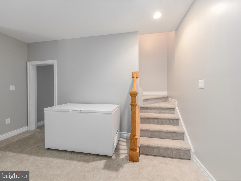 MOUNTAIN VIEW - Residential