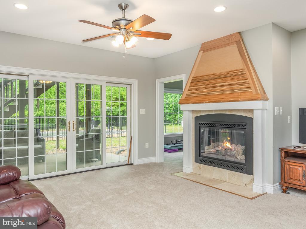 MOUNTAIN VIEW - Residential