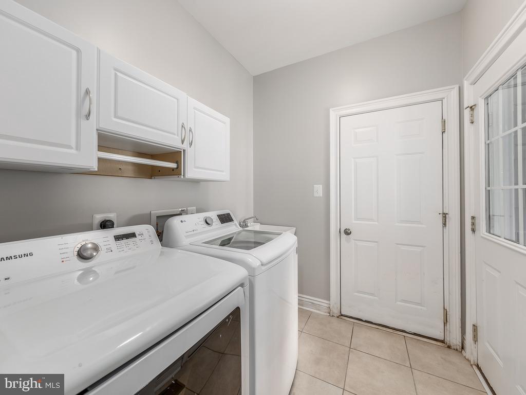 MOUNTAIN VIEW - Residential