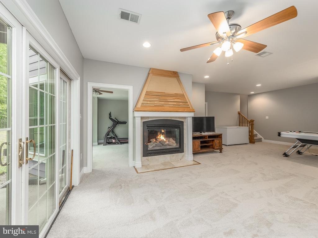 MOUNTAIN VIEW - Residential