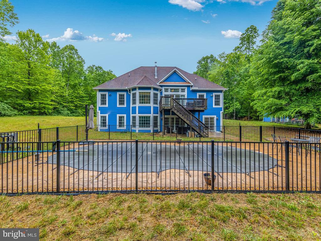 MOUNTAIN VIEW - Residential