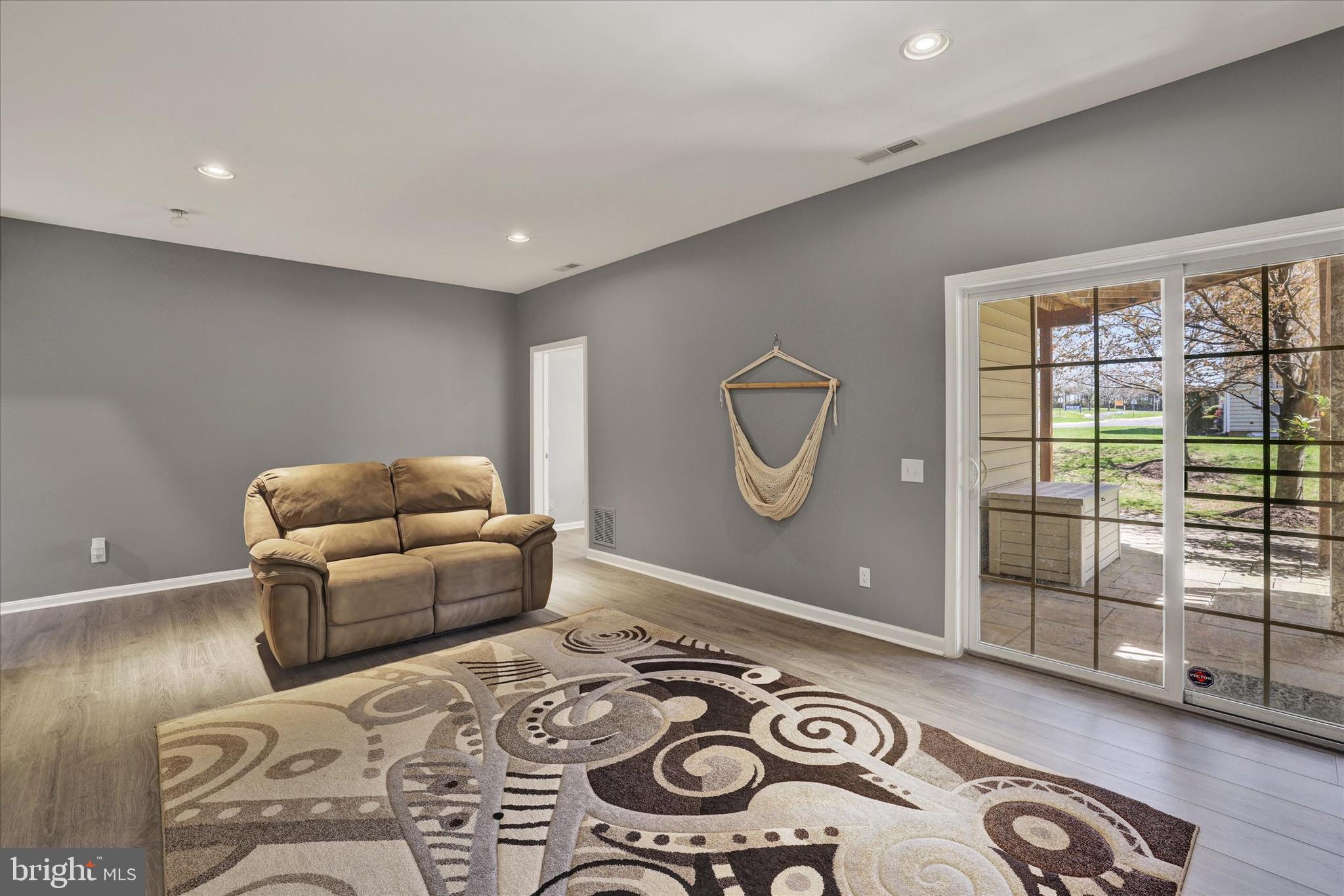 DOYLESTOWN STATION - Residential