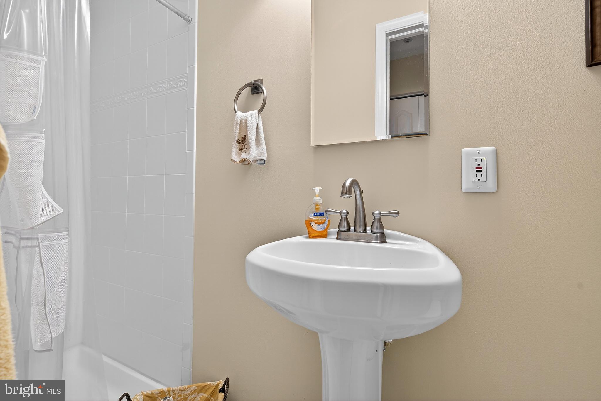 PINE VALLEY - Residential