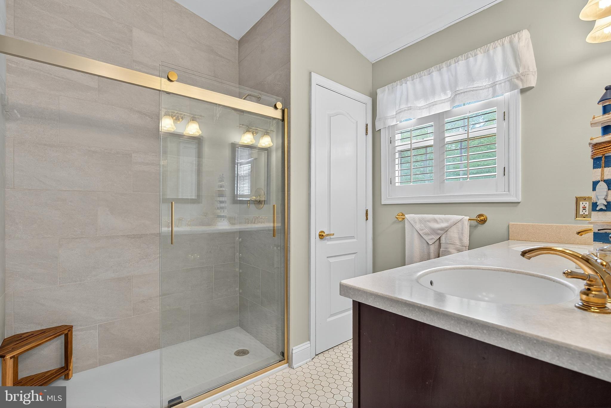 PINE VALLEY - Residential