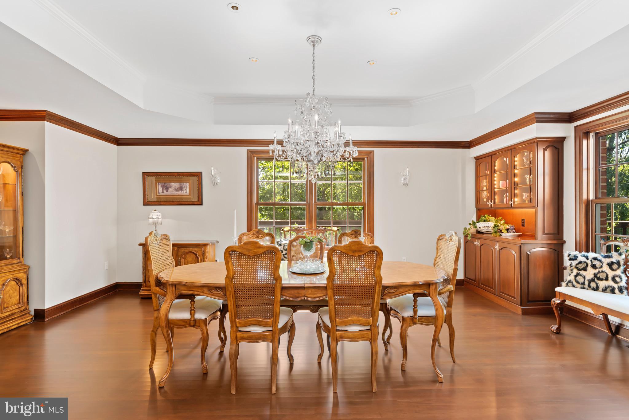 WHITE OAKS - Residential