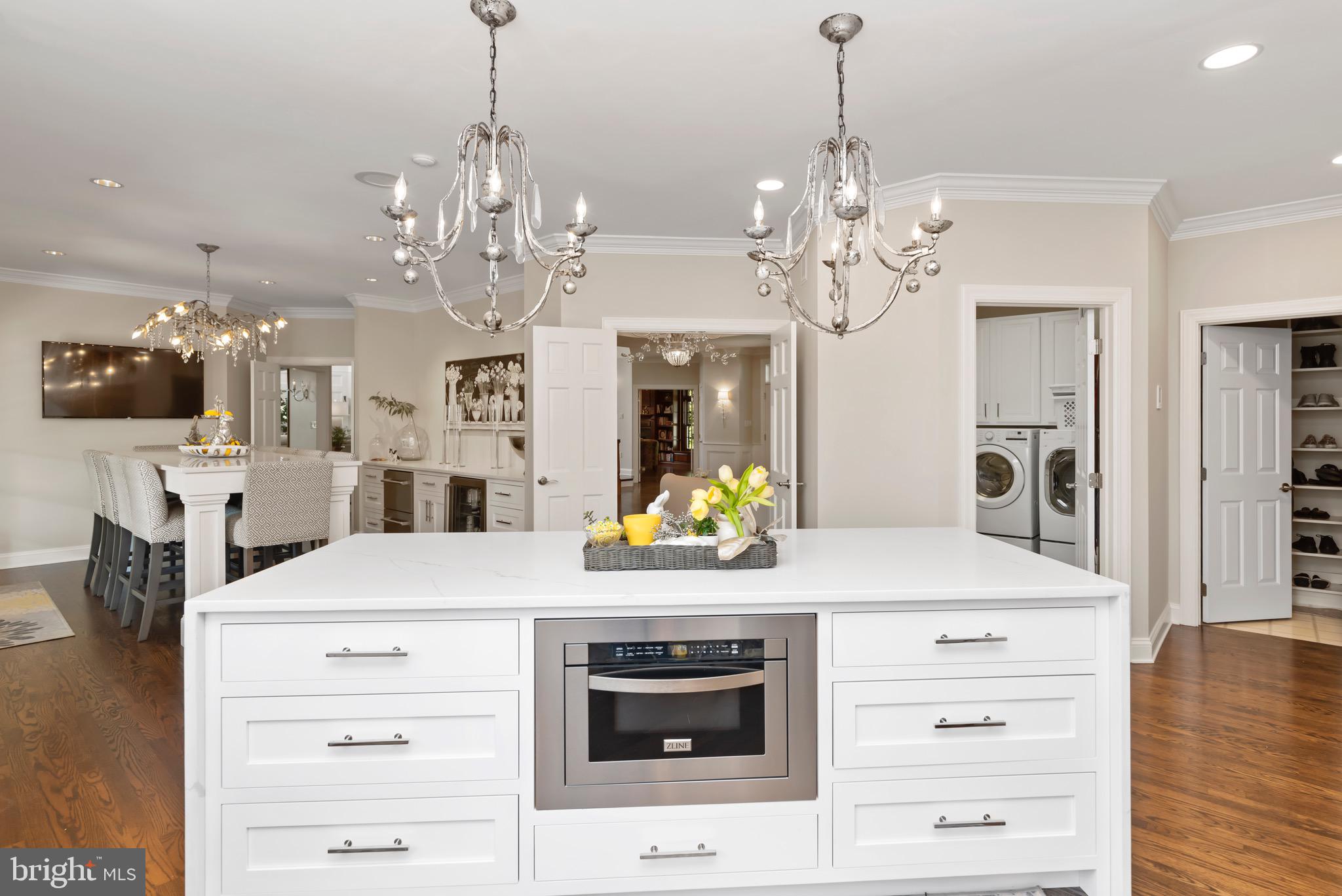 WHITE OAKS - Residential