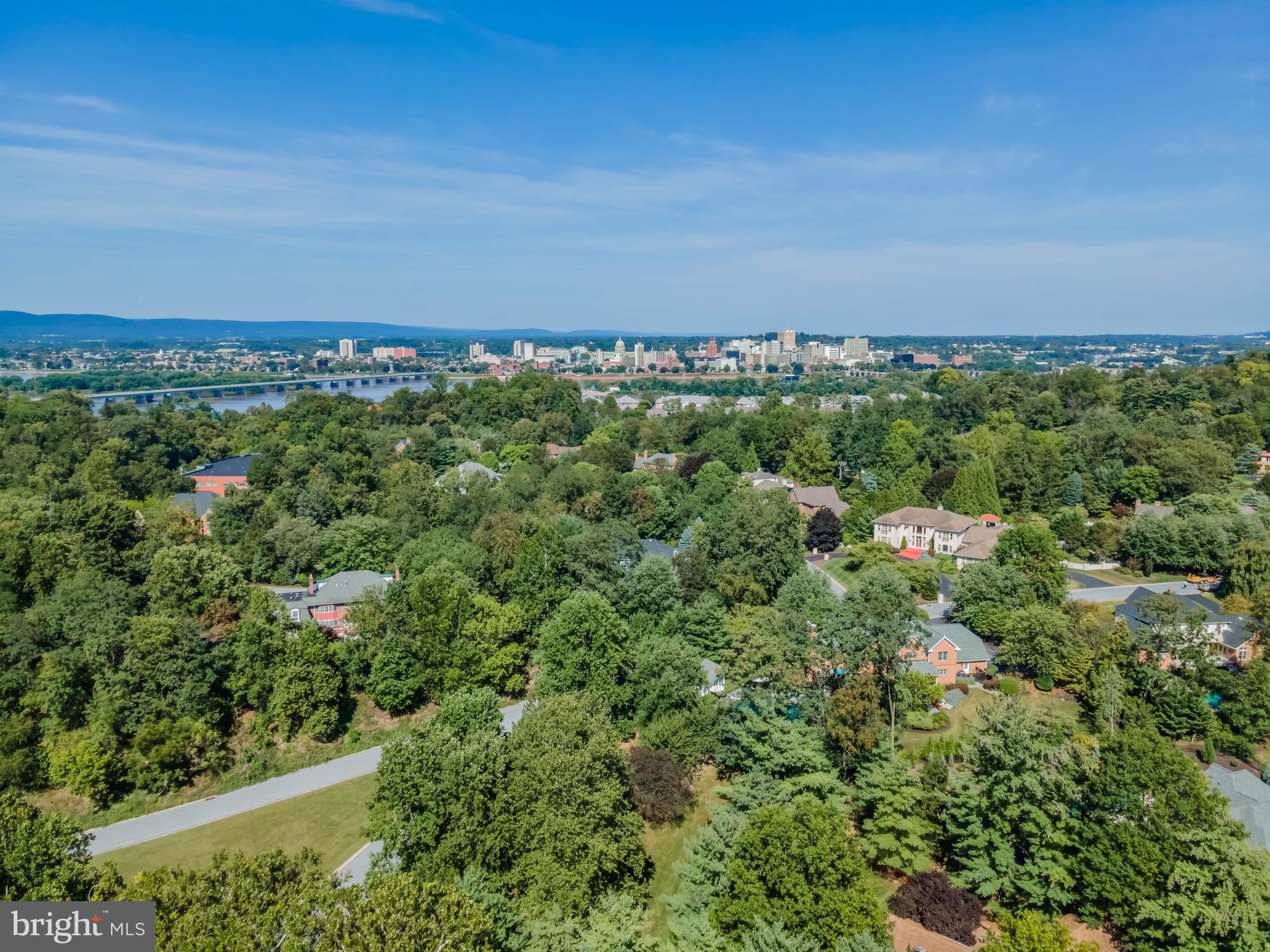 WHITE OAKS - Residential