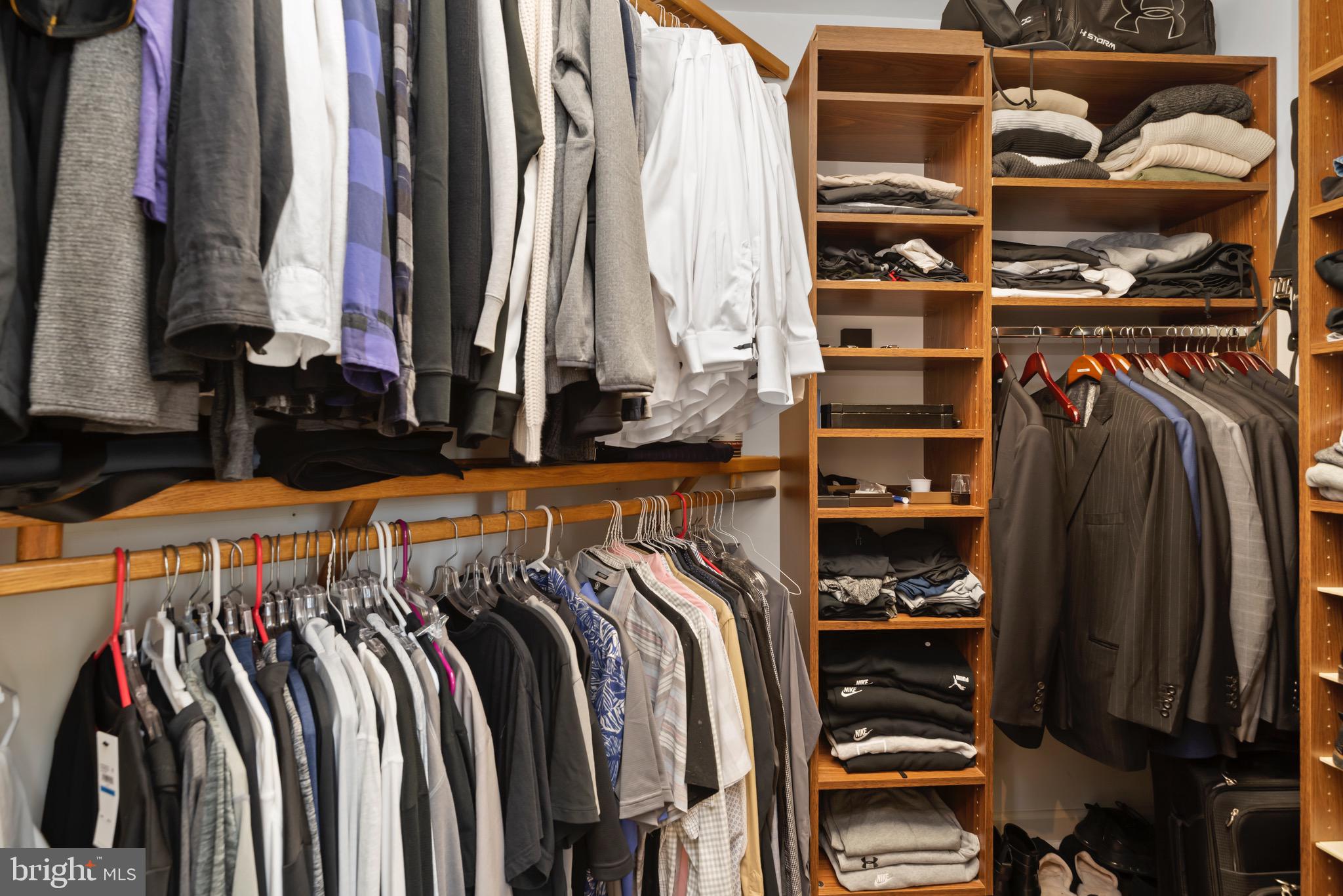 WHITE OAKS - Residential