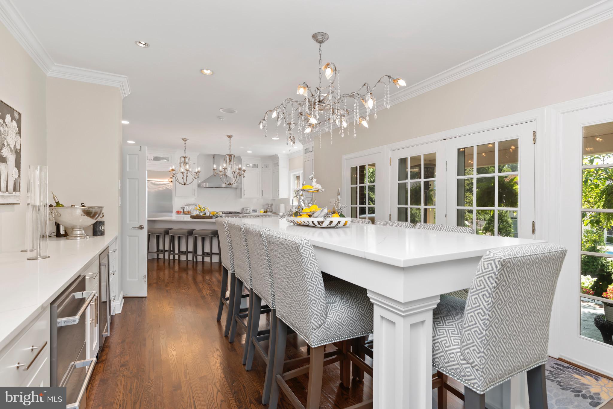 WHITE OAKS - Residential