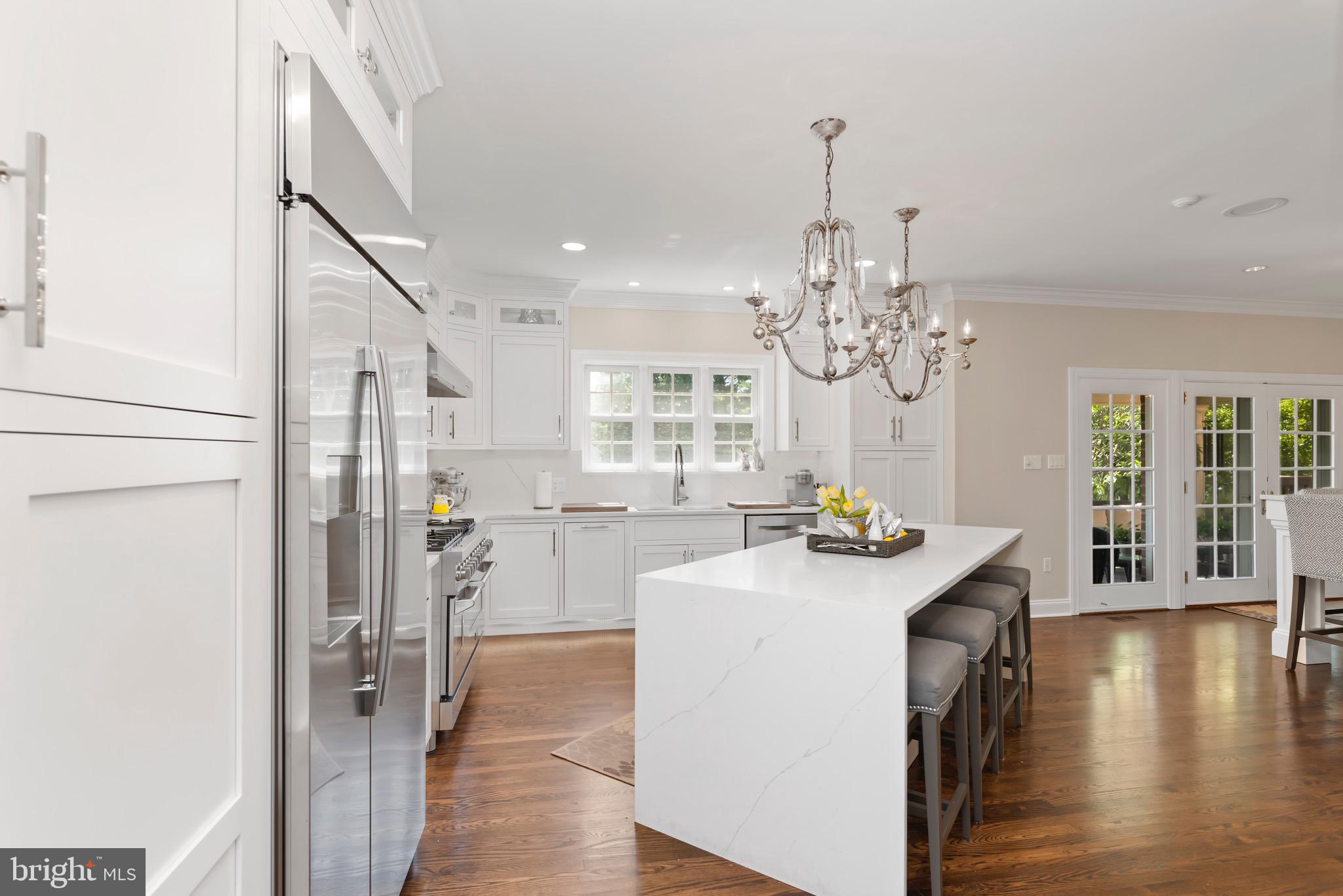 WHITE OAKS - Residential