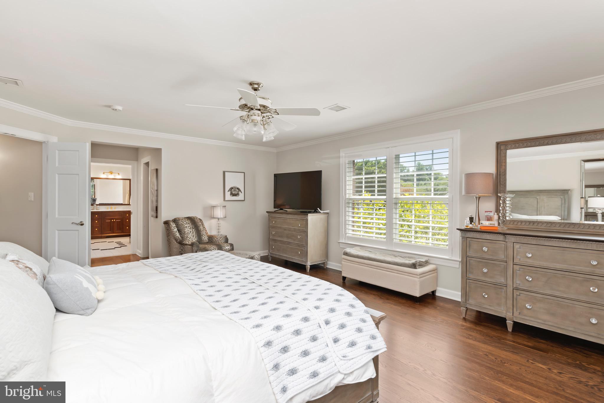 WHITE OAKS - Residential