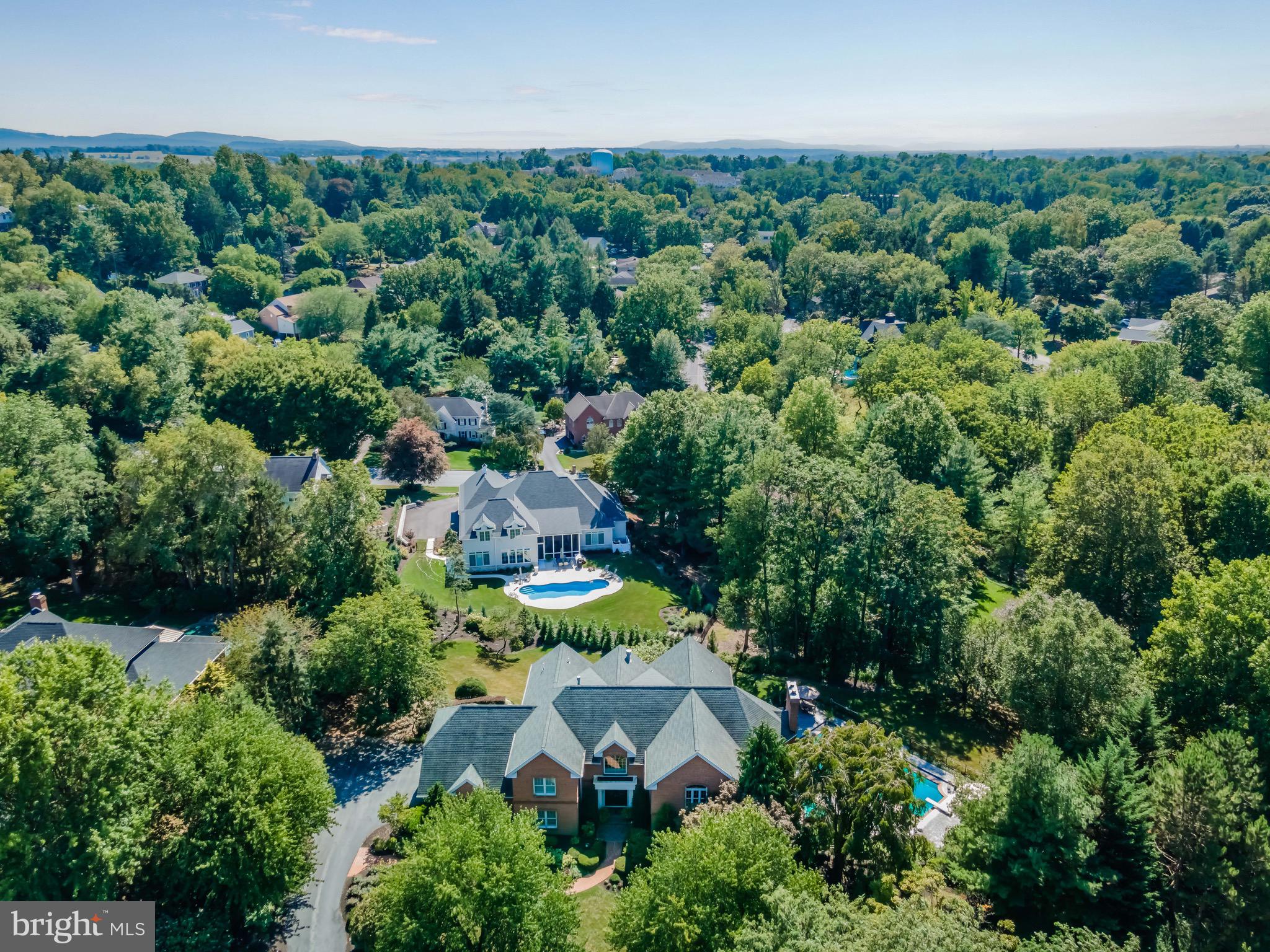 WHITE OAKS - Residential