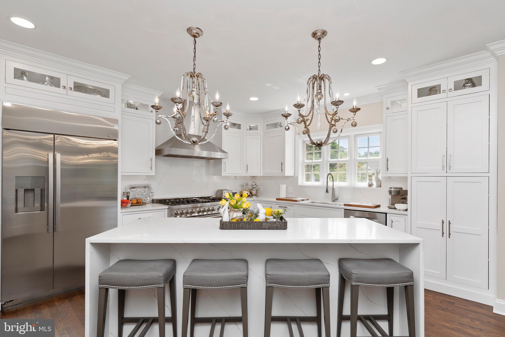 WHITE OAKS - Residential