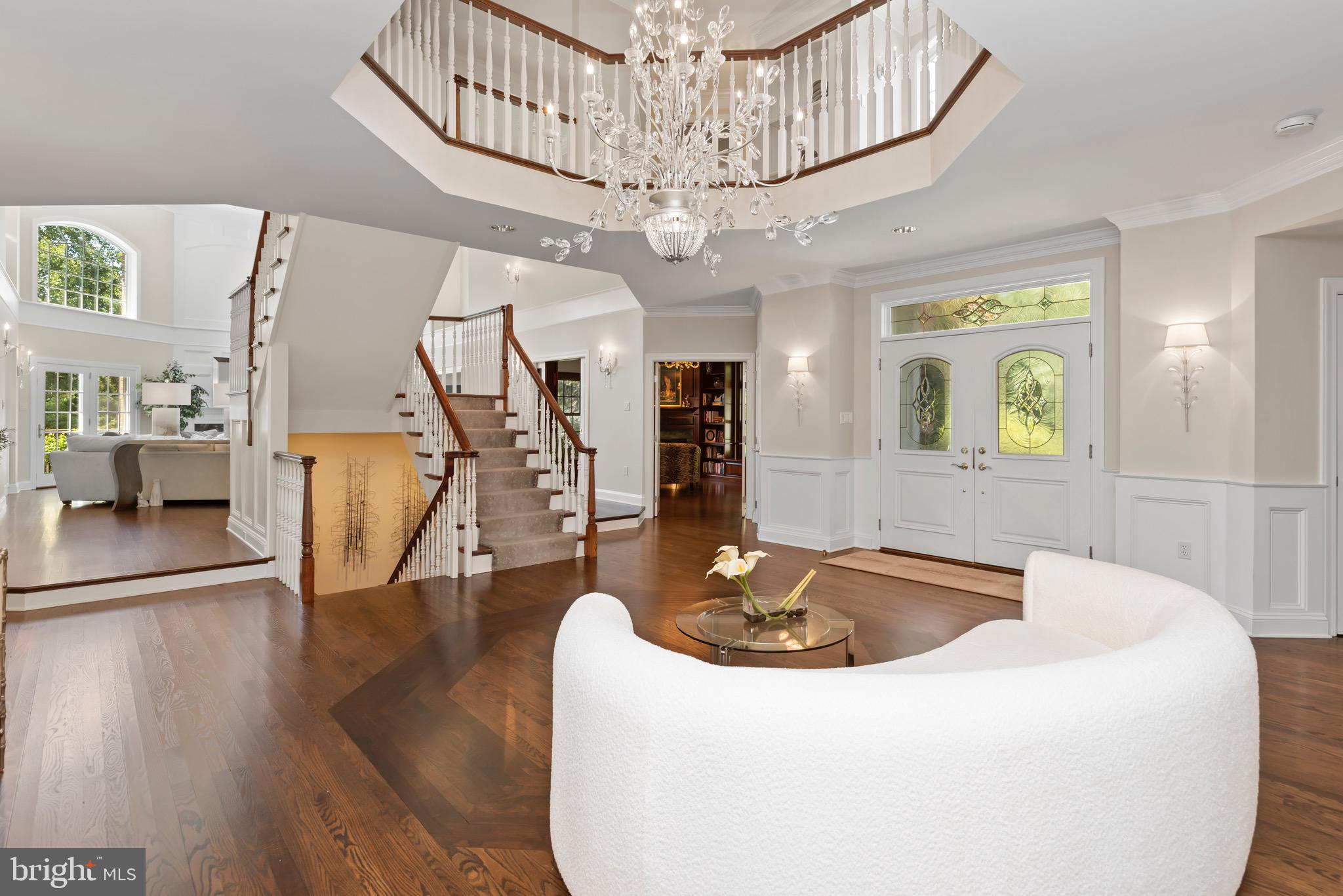 WHITE OAKS - Residential