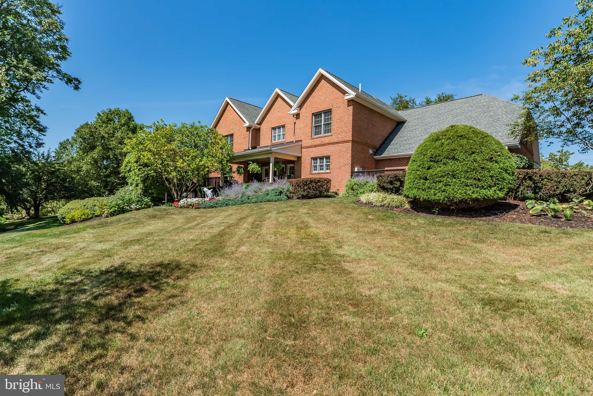 WHITE OAKS - Residential