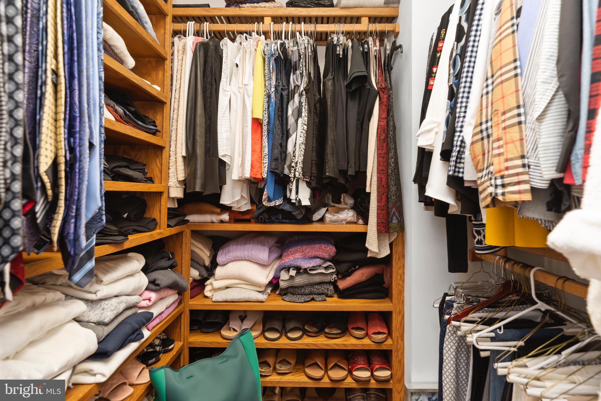 WHITE OAKS - Residential