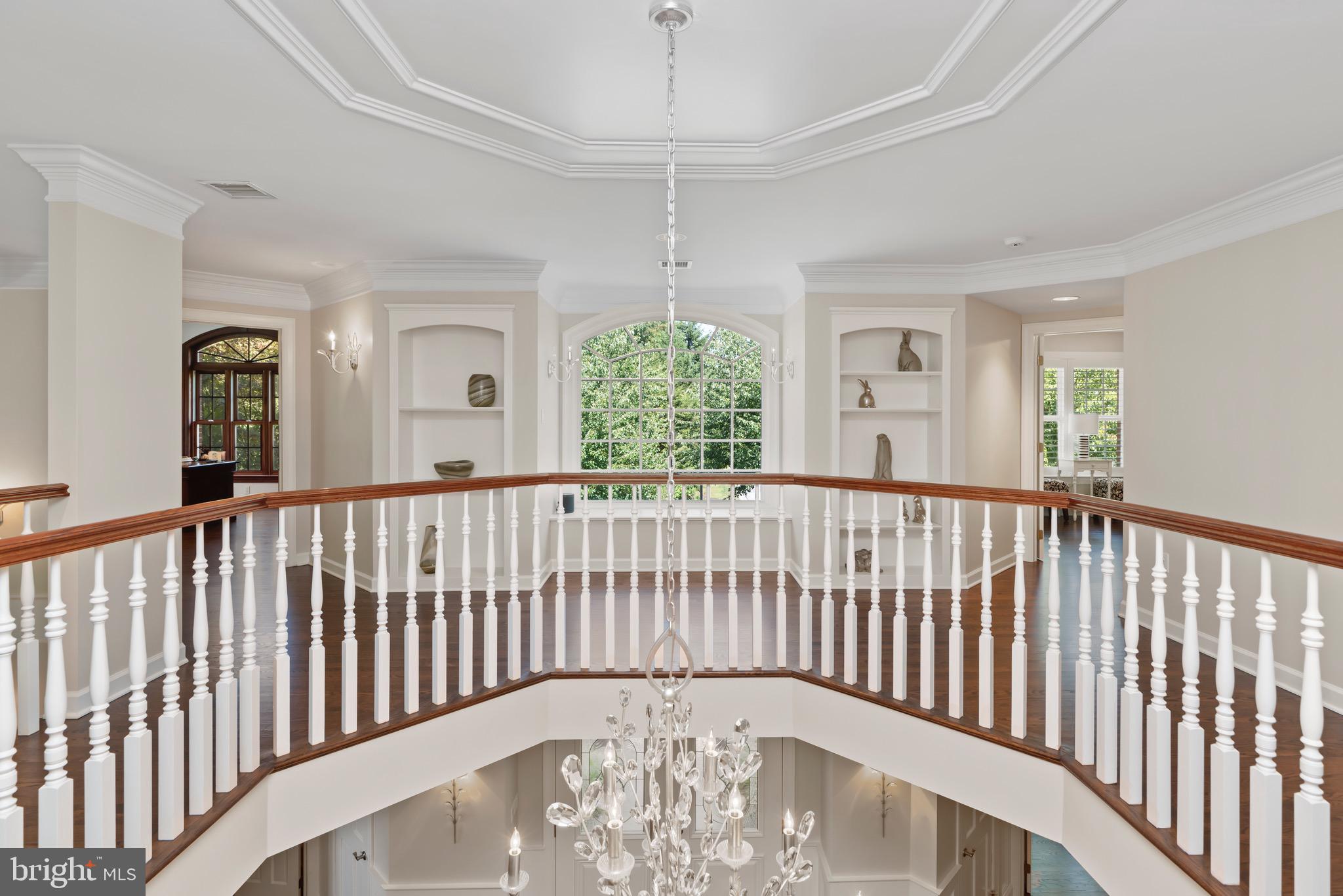 WHITE OAKS - Residential