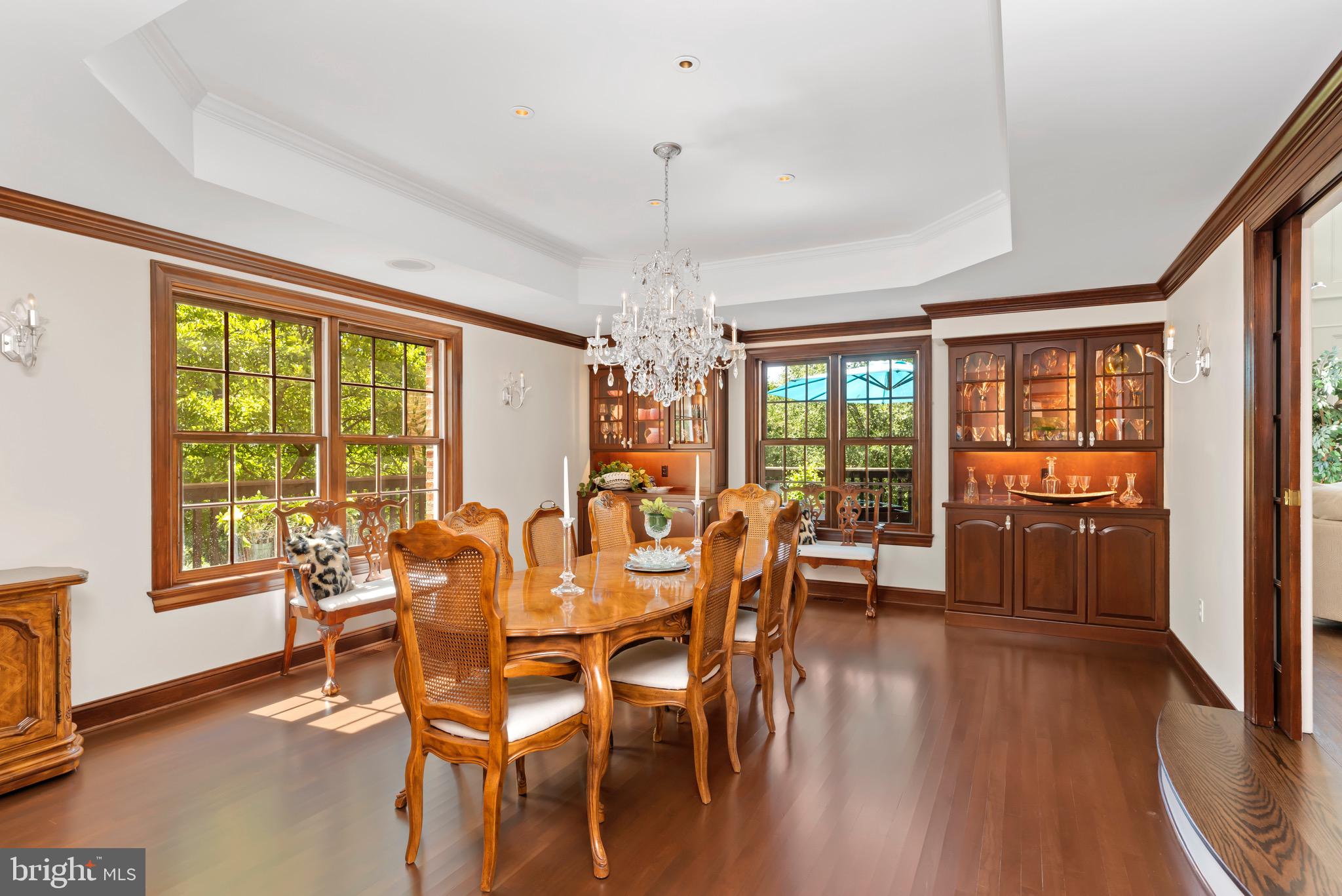 WHITE OAKS - Residential