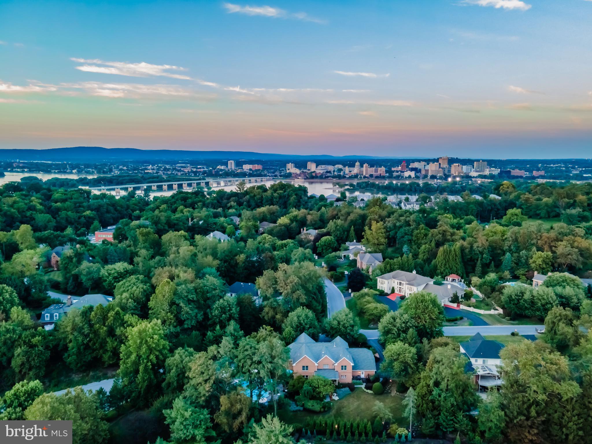 WHITE OAKS - Residential