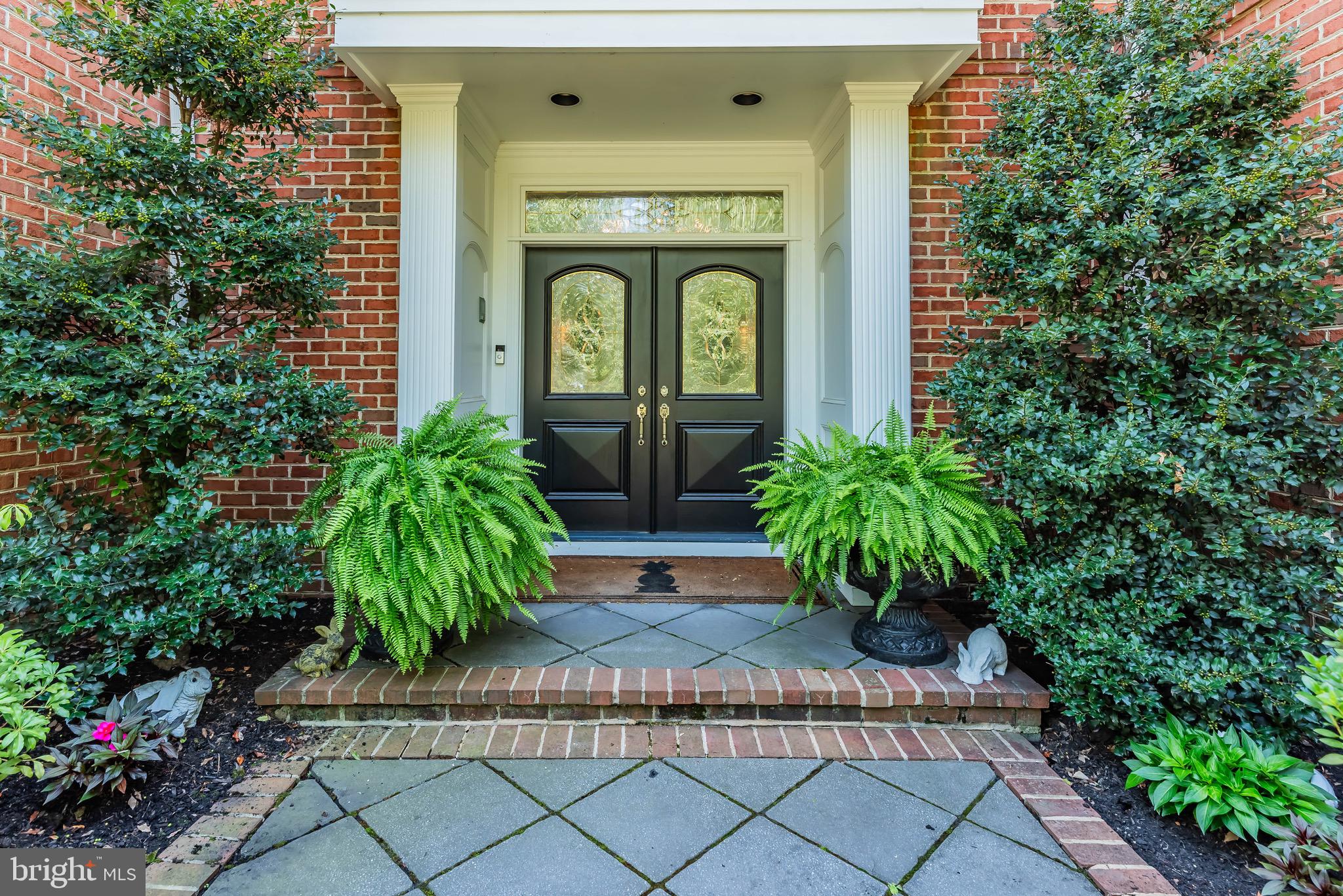 WHITE OAKS - Residential