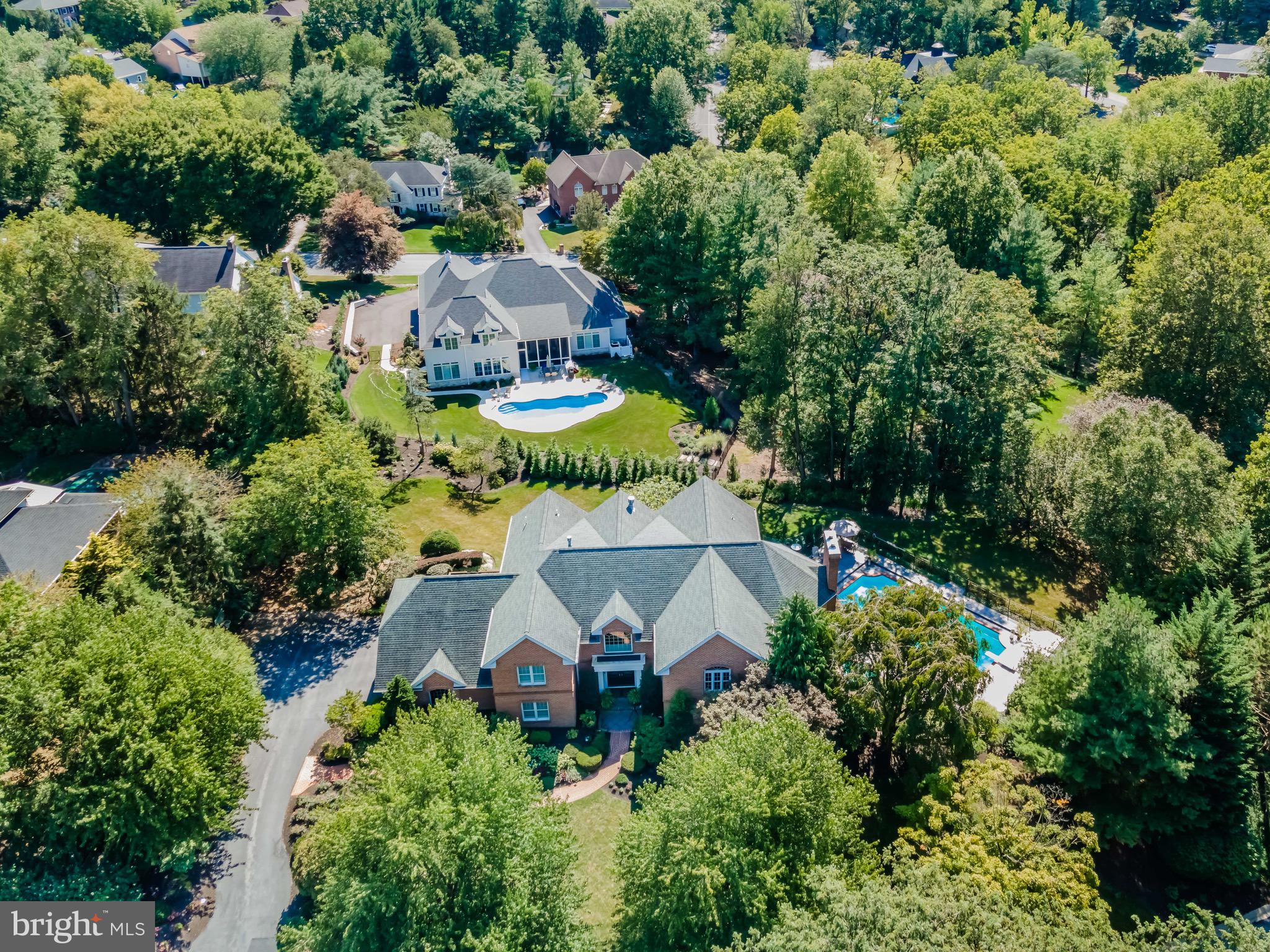 WHITE OAKS - Residential