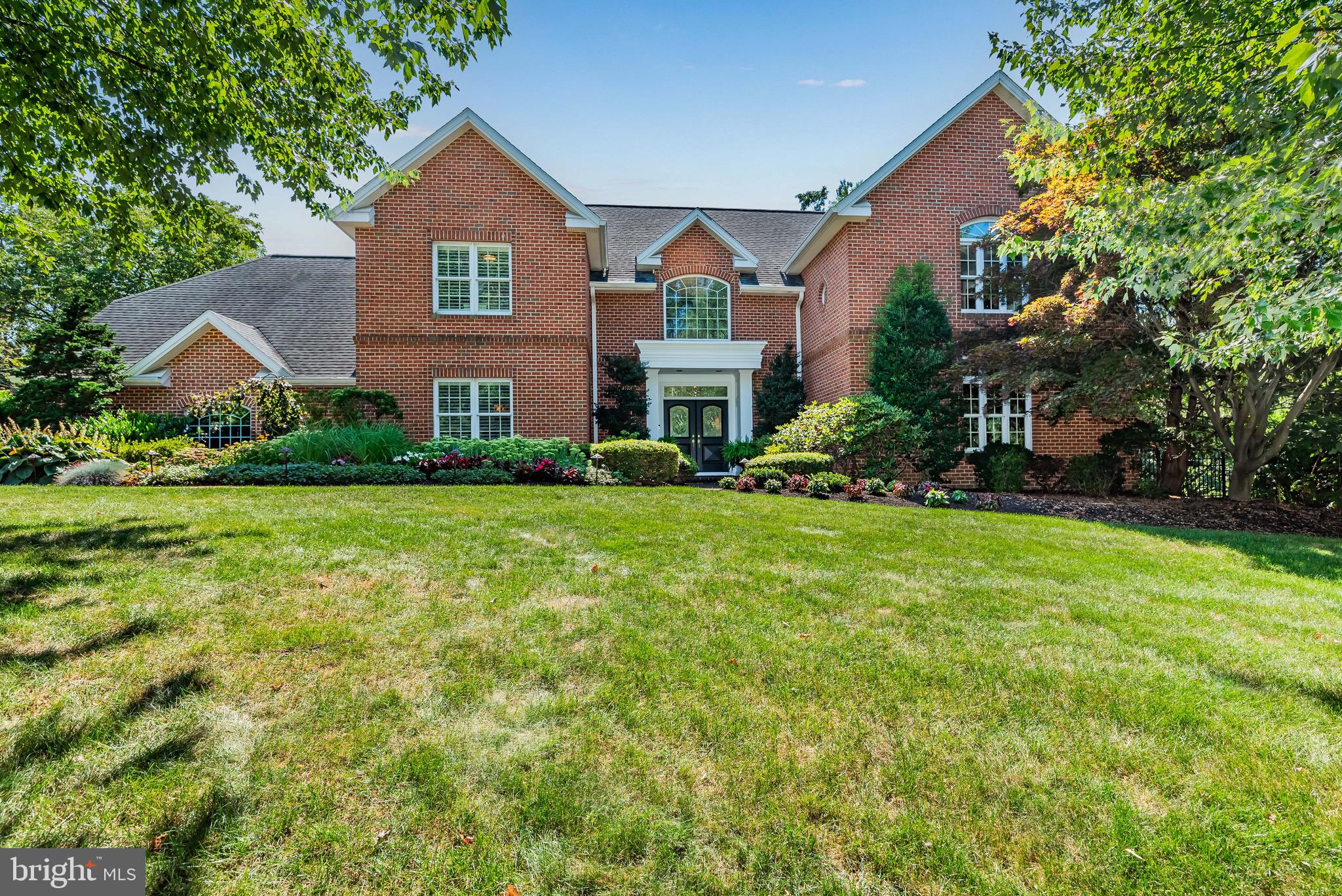 WHITE OAKS - Residential