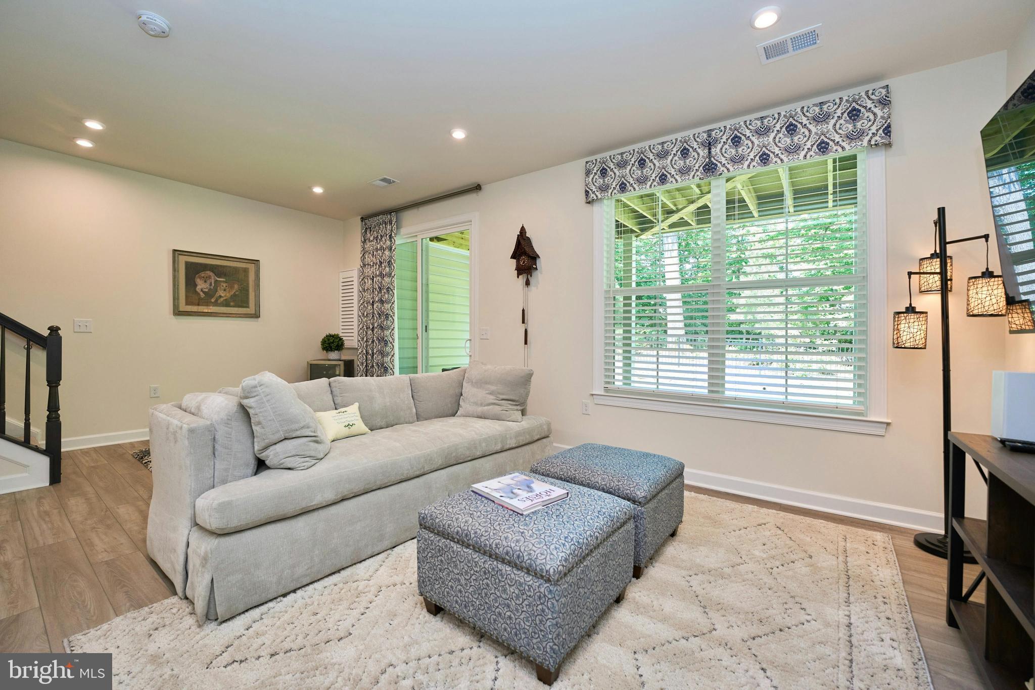 PENDER OAKS - Residential