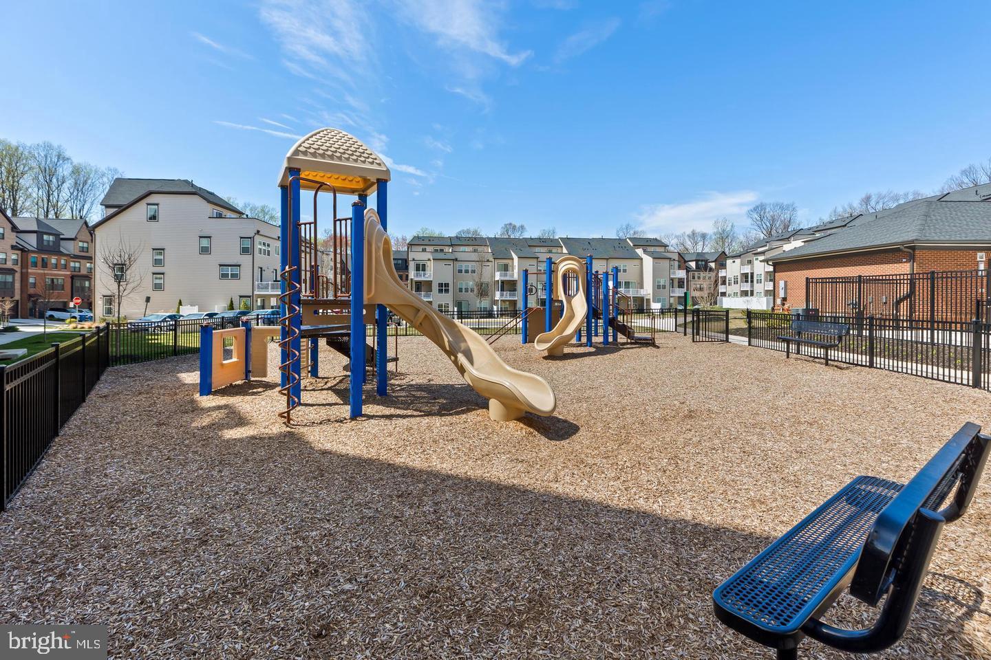 PENDER OAKS - Residential