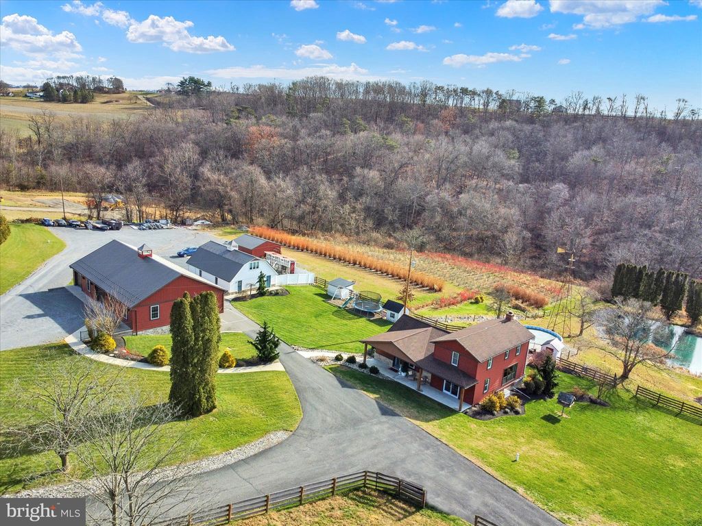Photo of 552 Mountain Road, DALMATIA, PA 17017 (MLS # PANU2002828)