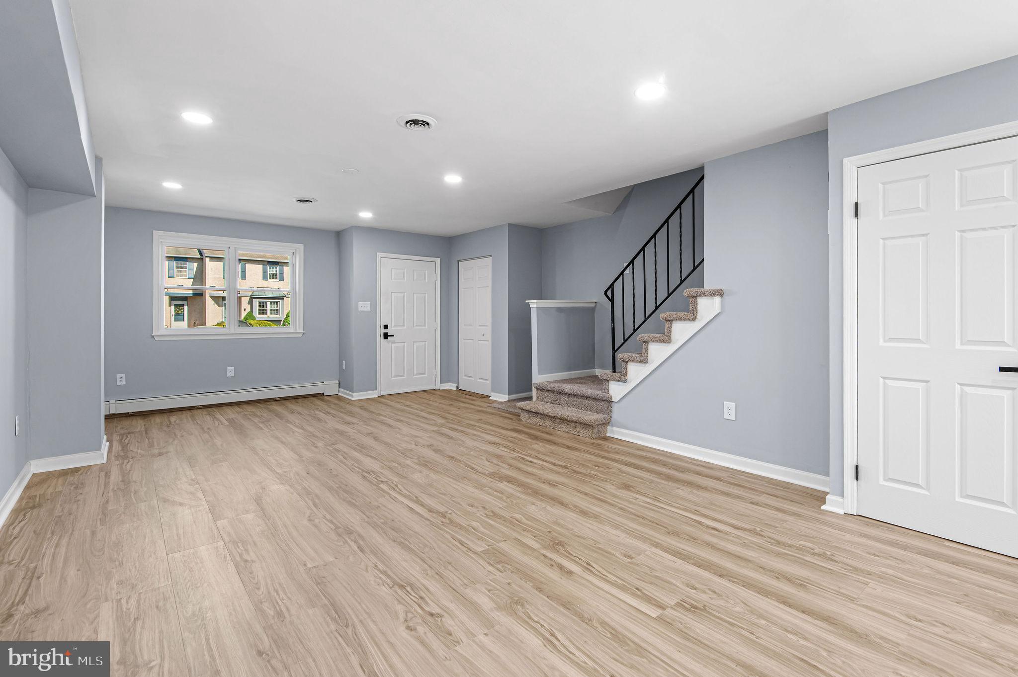 POTTSGROVE - Residential