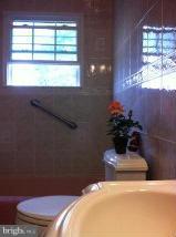 MOORINGS OF OCCOQUAN CON - Residential Lease