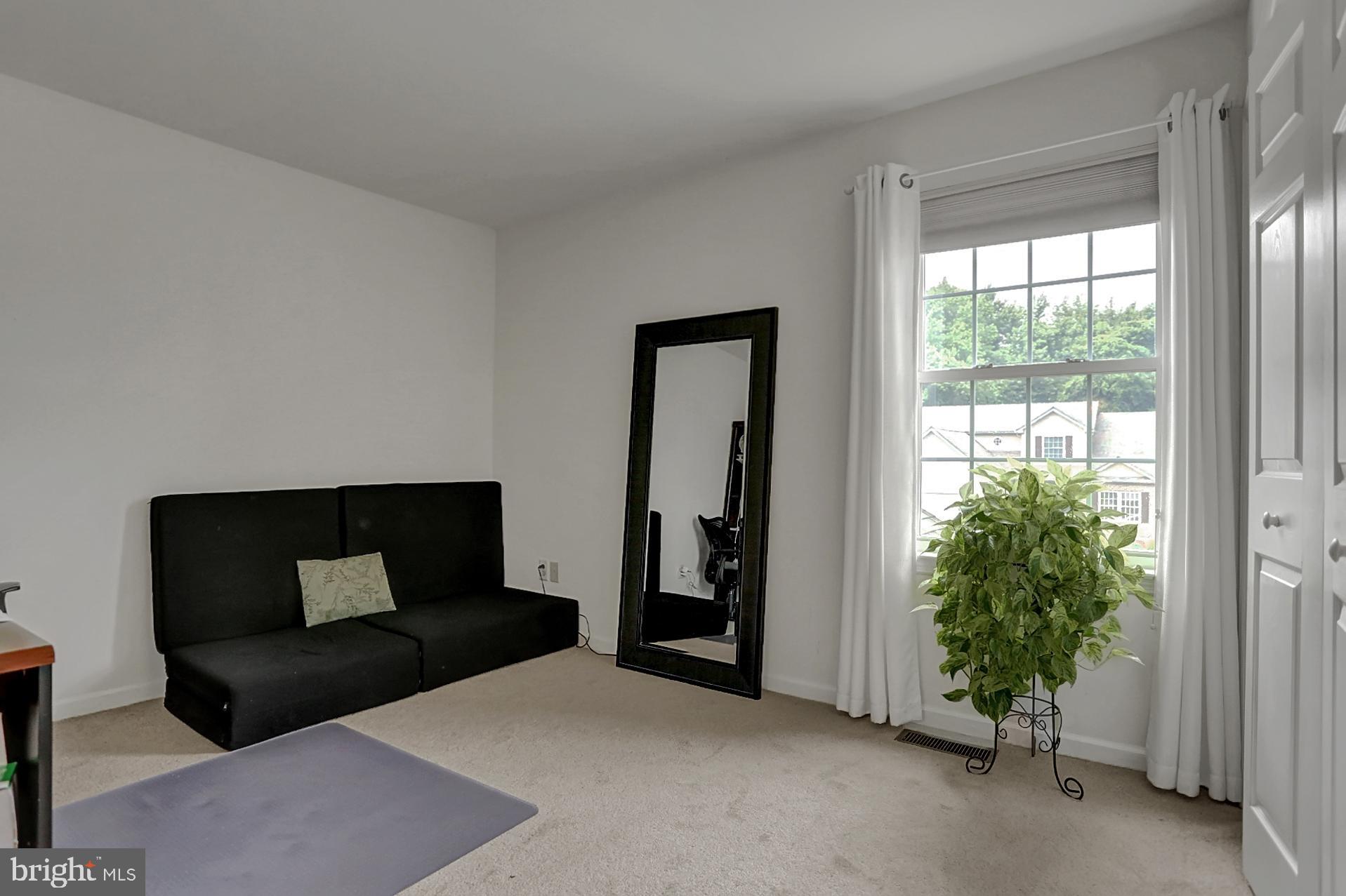 SUMMER HILL - Residential