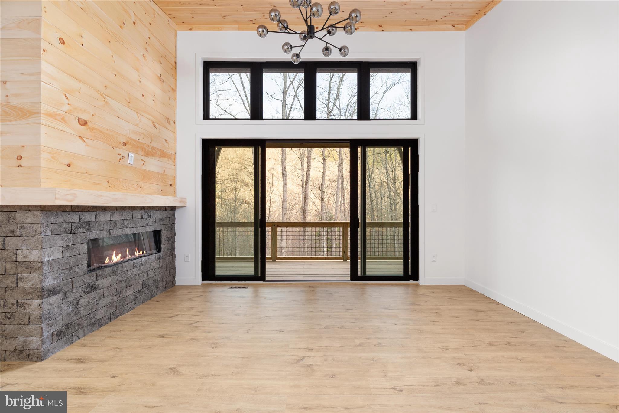 NONE UNRESTRICTED - Residential