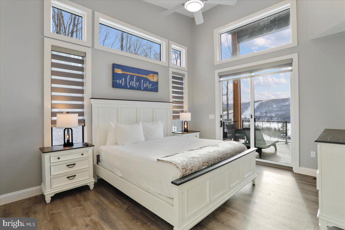 SUNSET RIDGE - Residential