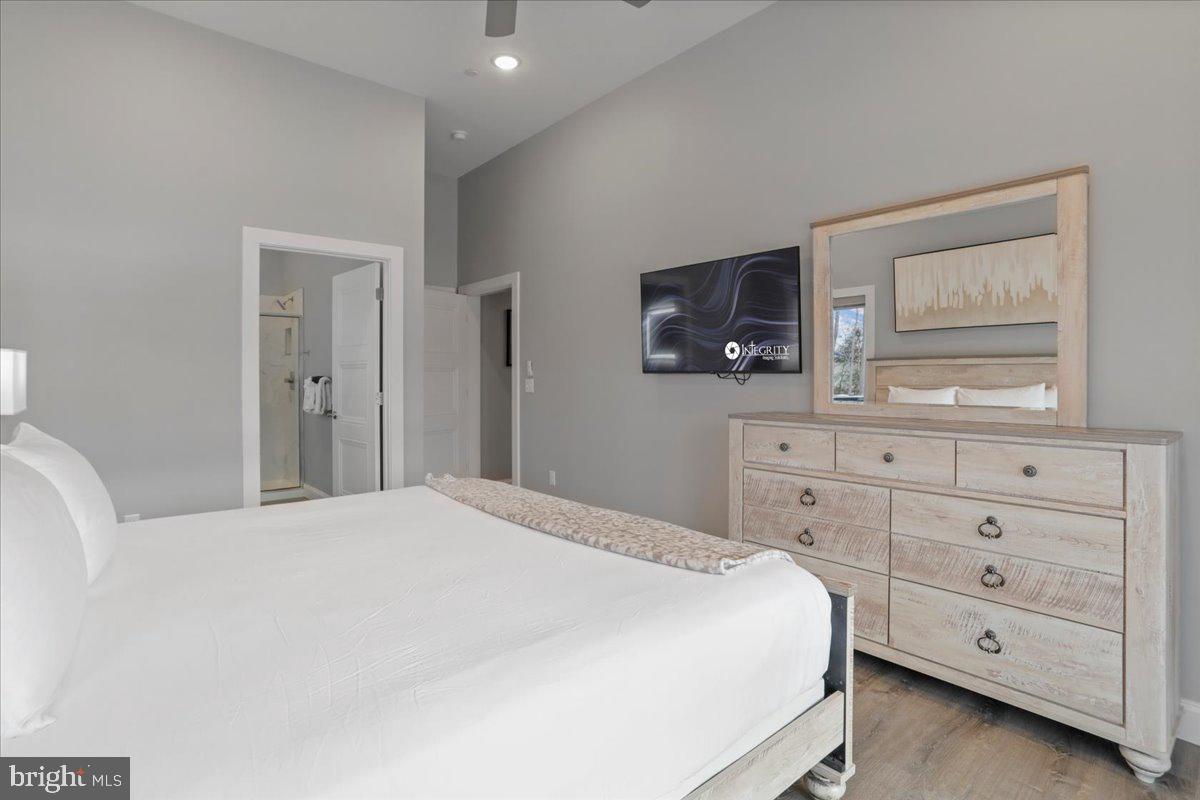 SUNSET RIDGE - Residential