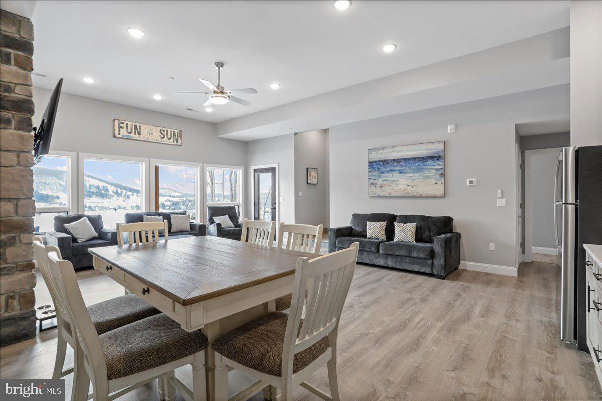 SUNSET RIDGE - Residential