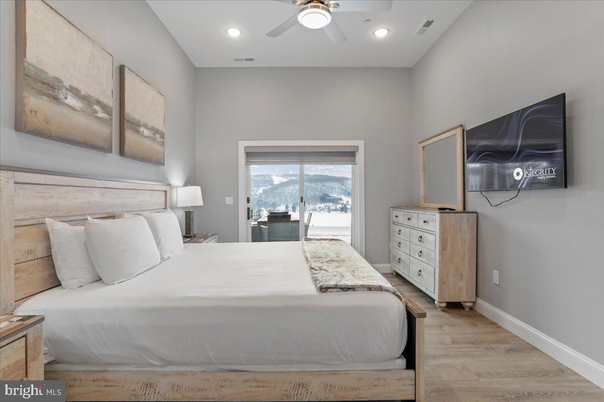 SUNSET RIDGE - Residential