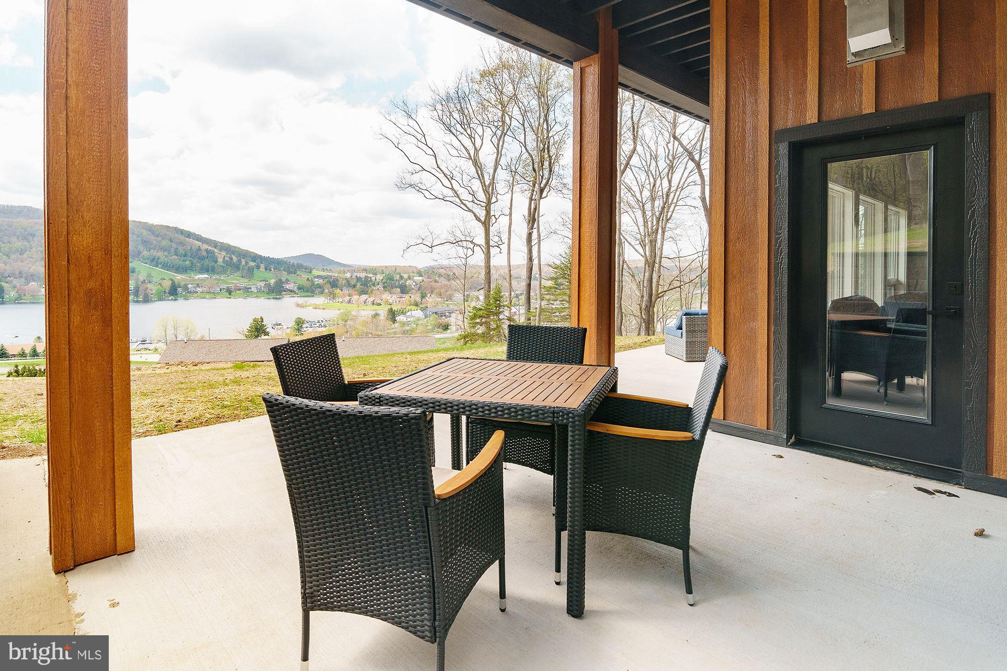 SUNSET RIDGE - Residential