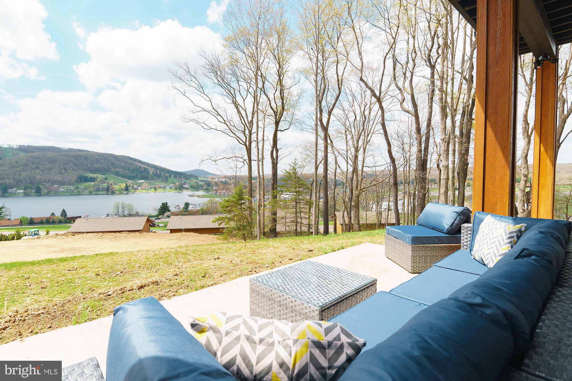 SUNSET RIDGE - Residential