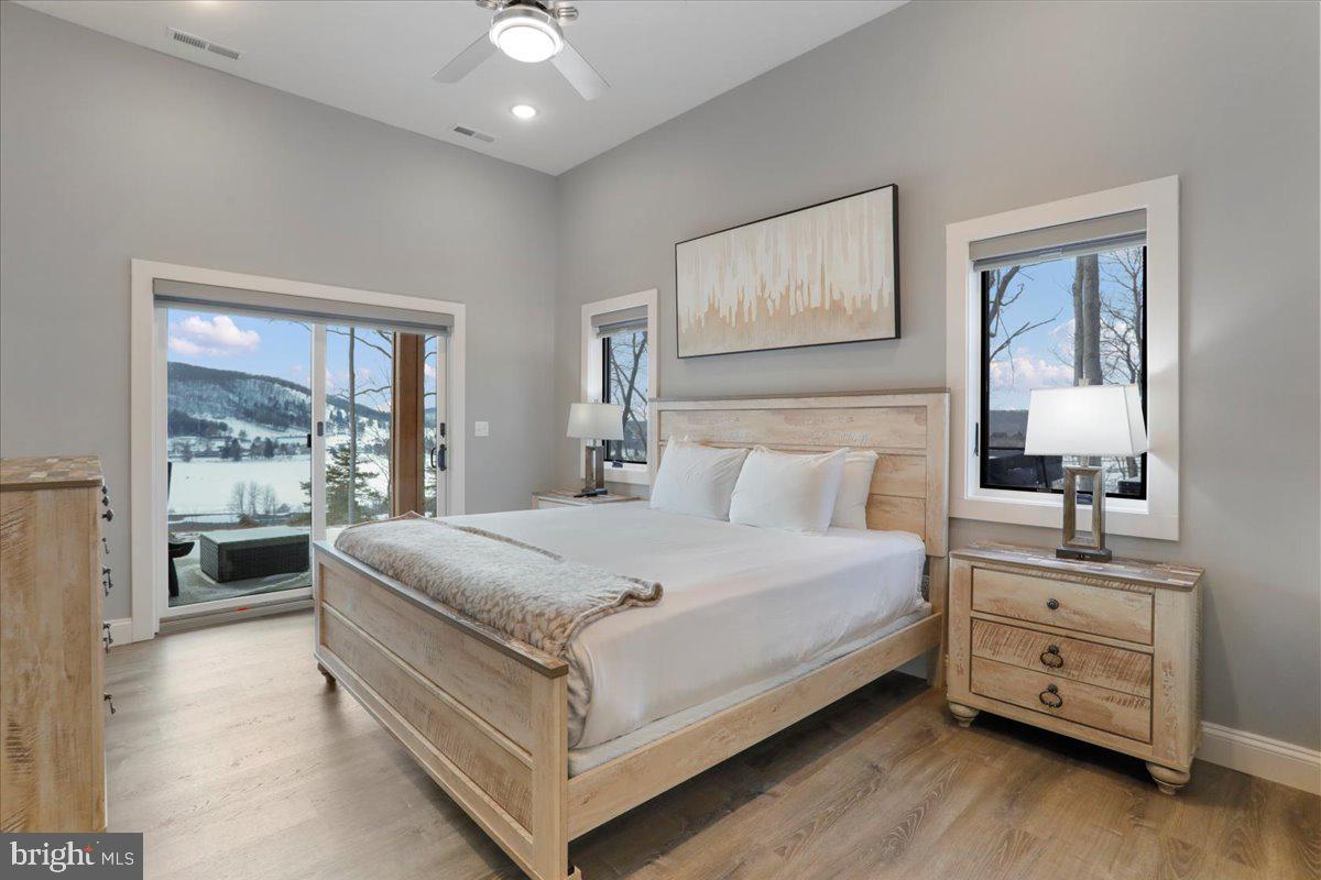 SUNSET RIDGE - Residential